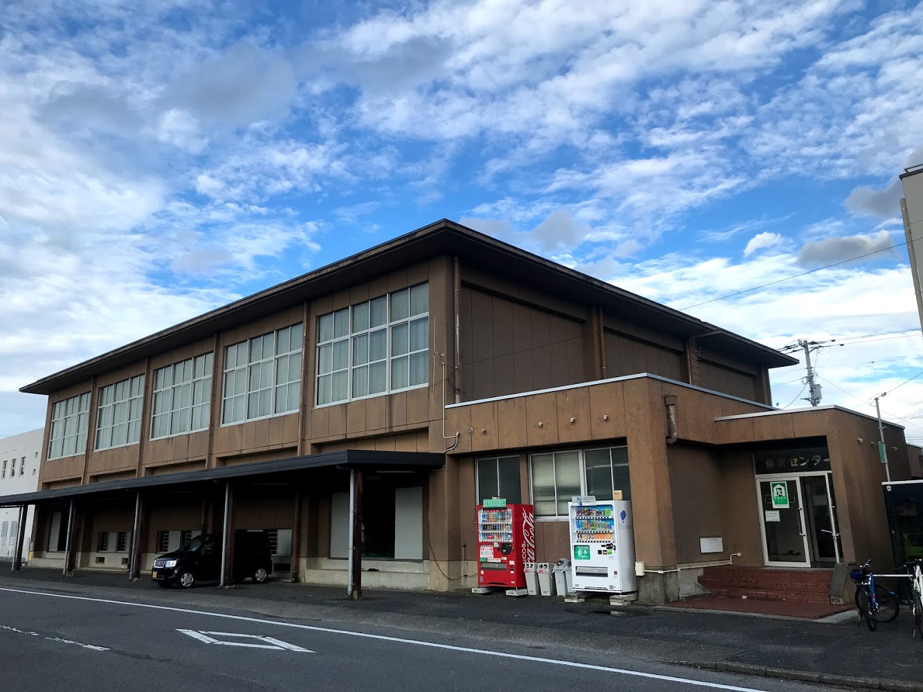 阿南市春日野体育館